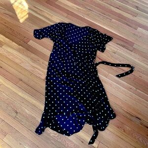WHBM POLKA DOT WRAP DRESS
